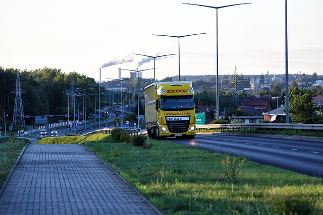 Ile metrów ma tir z naczepa? Ile metrów ma tir z naczepa?