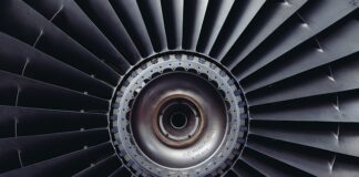 Czy turbina cały czas się kreci?